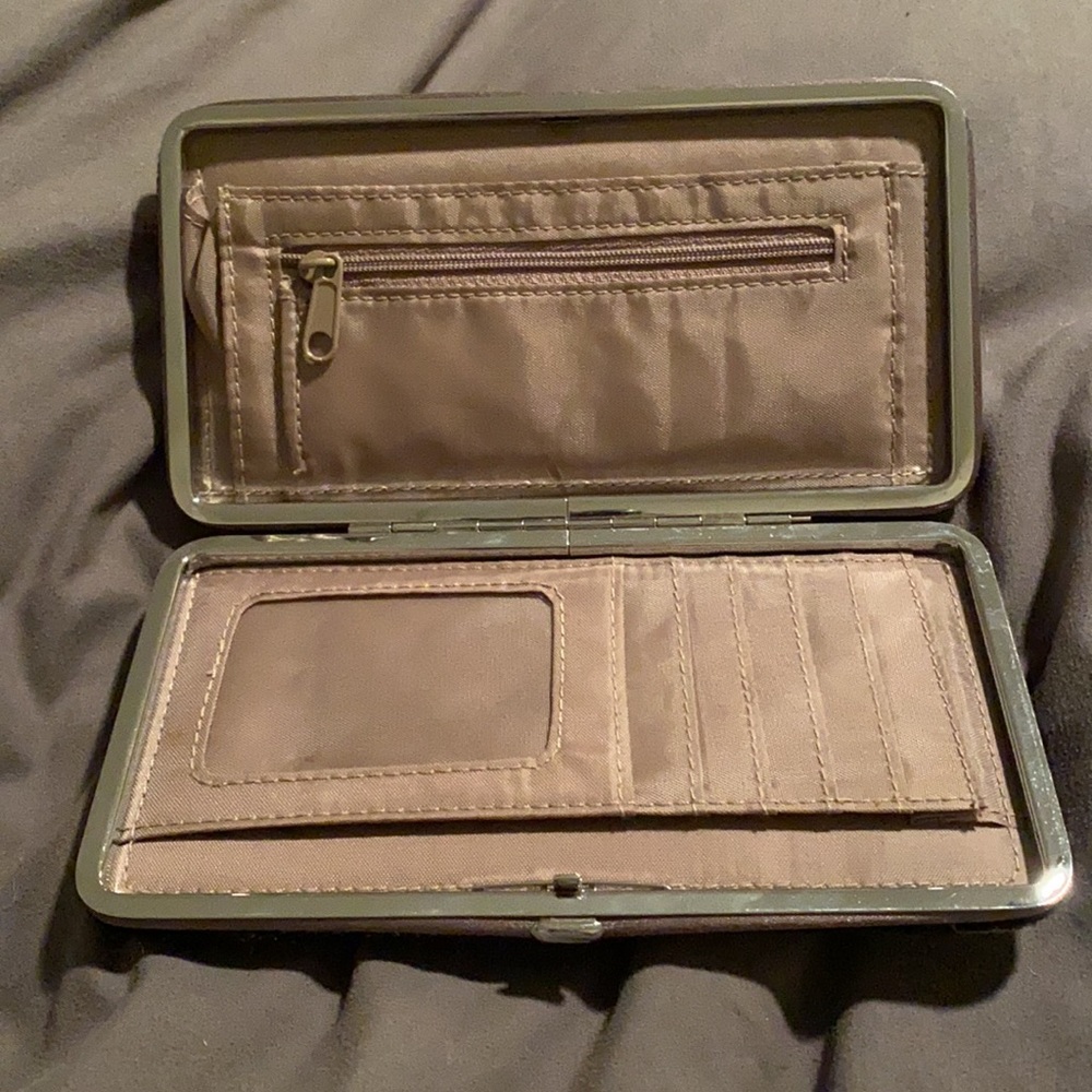 Velvet pattern wallet - Picture 3 of 3